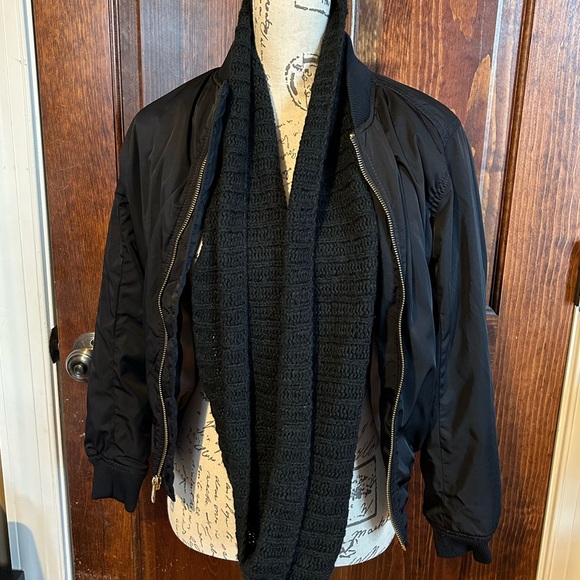 Scarf Set - Picture 2 of 8